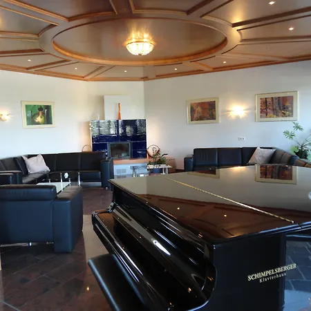 ホテル コンフォート シュトッキンガー アンスフェルデン