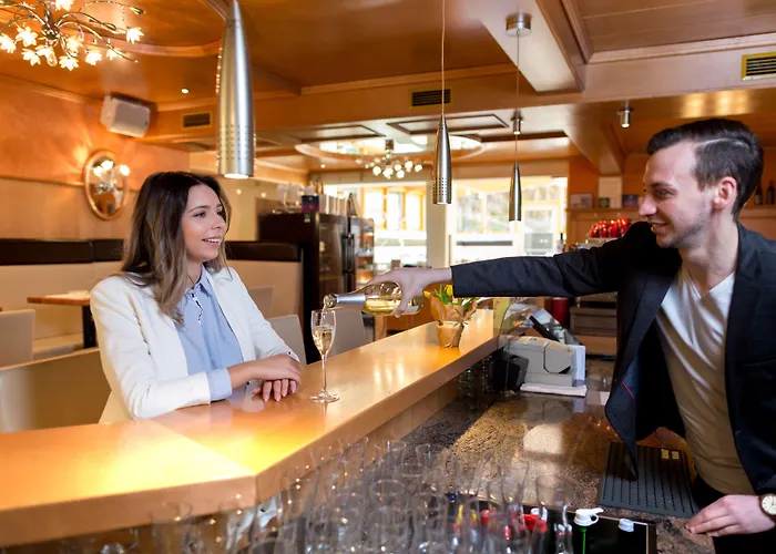 コンフォート シュトッキンガー ホテル 3*